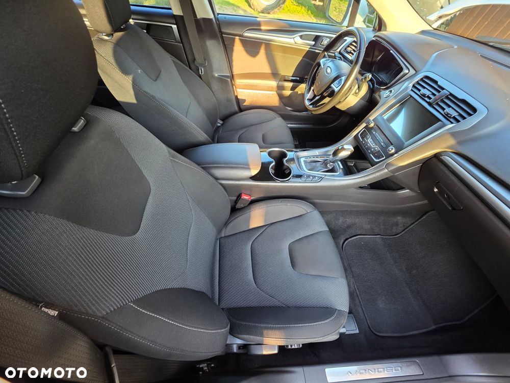 Ford Mondeo 2.0 TDCi Titanium PowerShift - 6