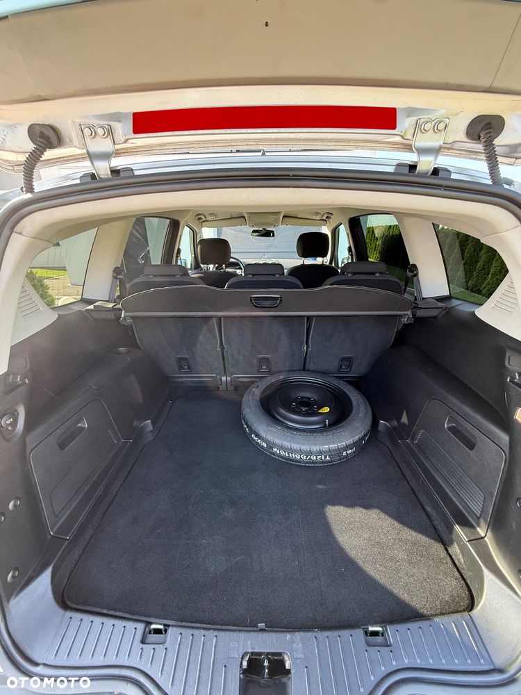 Ford S-Max - 9