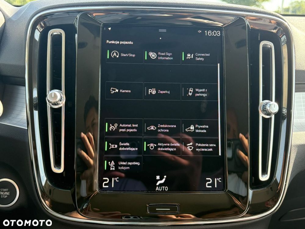 Volvo XC 40 T3 Momentum Pro - 18