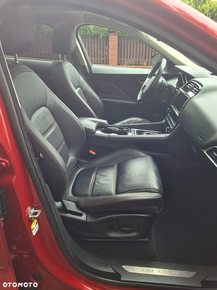 Jaguar F-Pace - 13