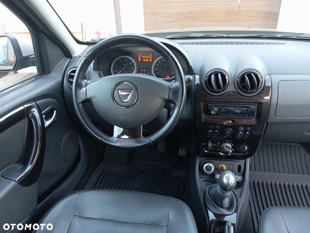 Dacia Duster 1.6 Laureate 4x4 - 6