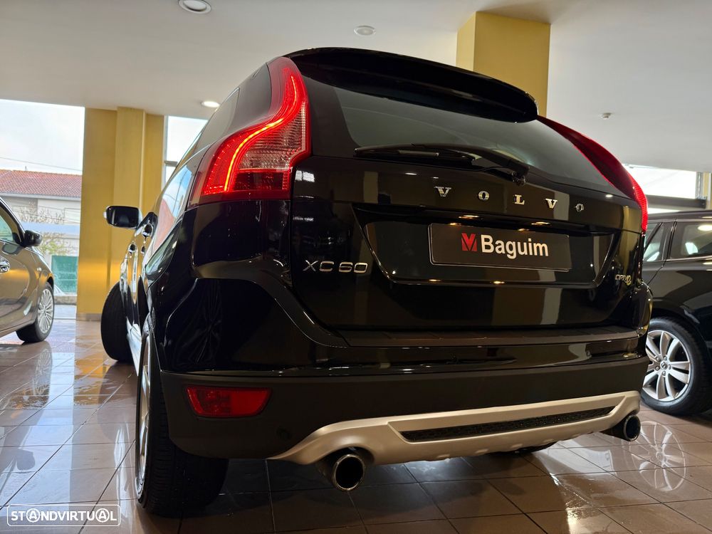 Volvo XC 60 2.0 D3 Drive R-Design - 2