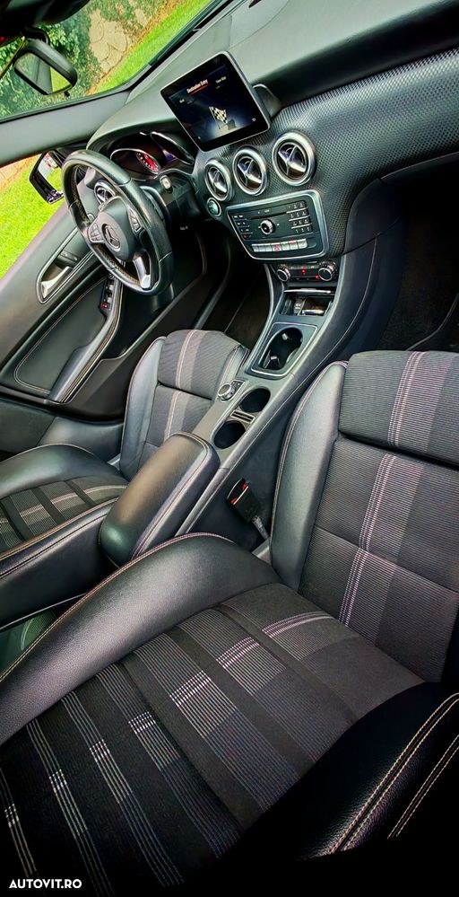 Mercedes-Benz A 180 7G-DCT AMG Line - 9