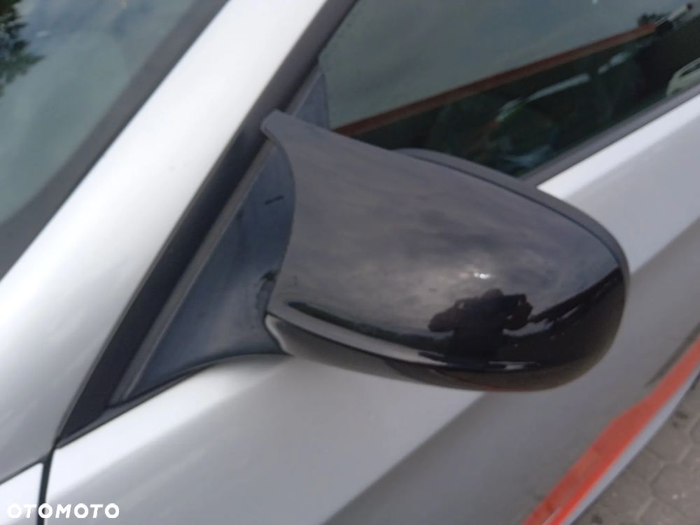 BMW Seria 3 320d DPF Edition Exclusive - 28