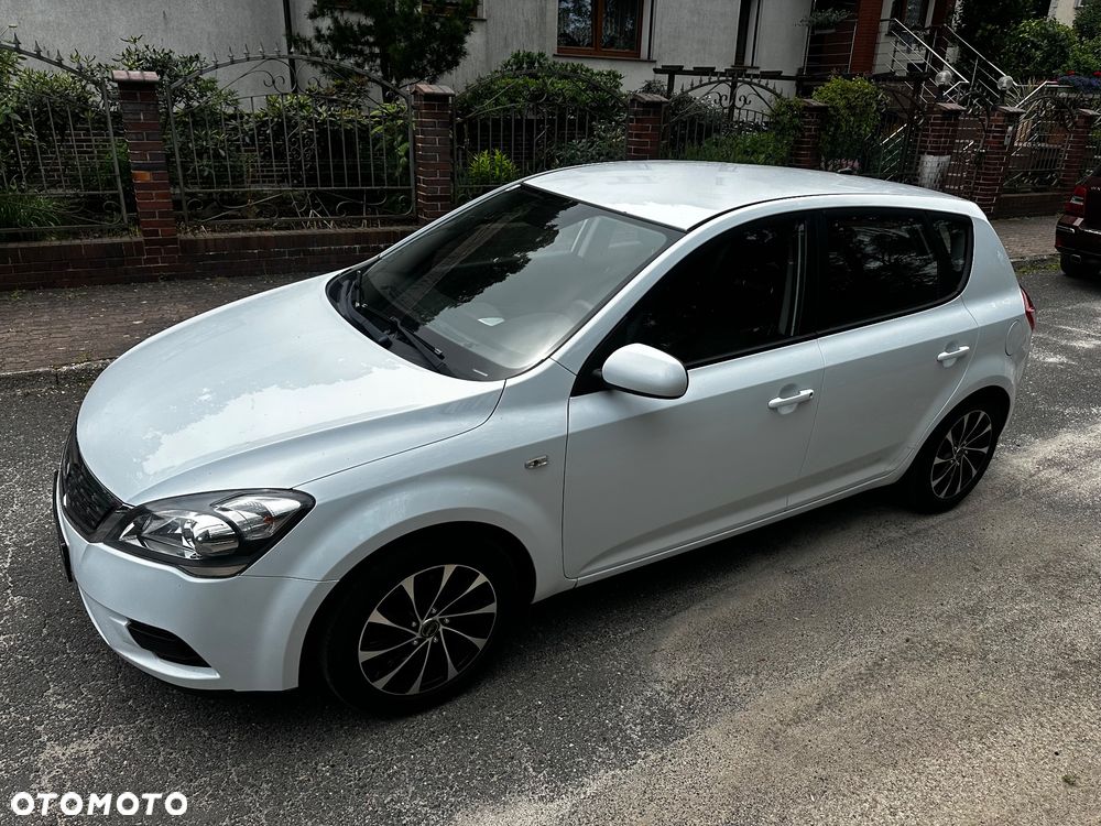 Kia Ceed 1.4 CVVT Attract - 5