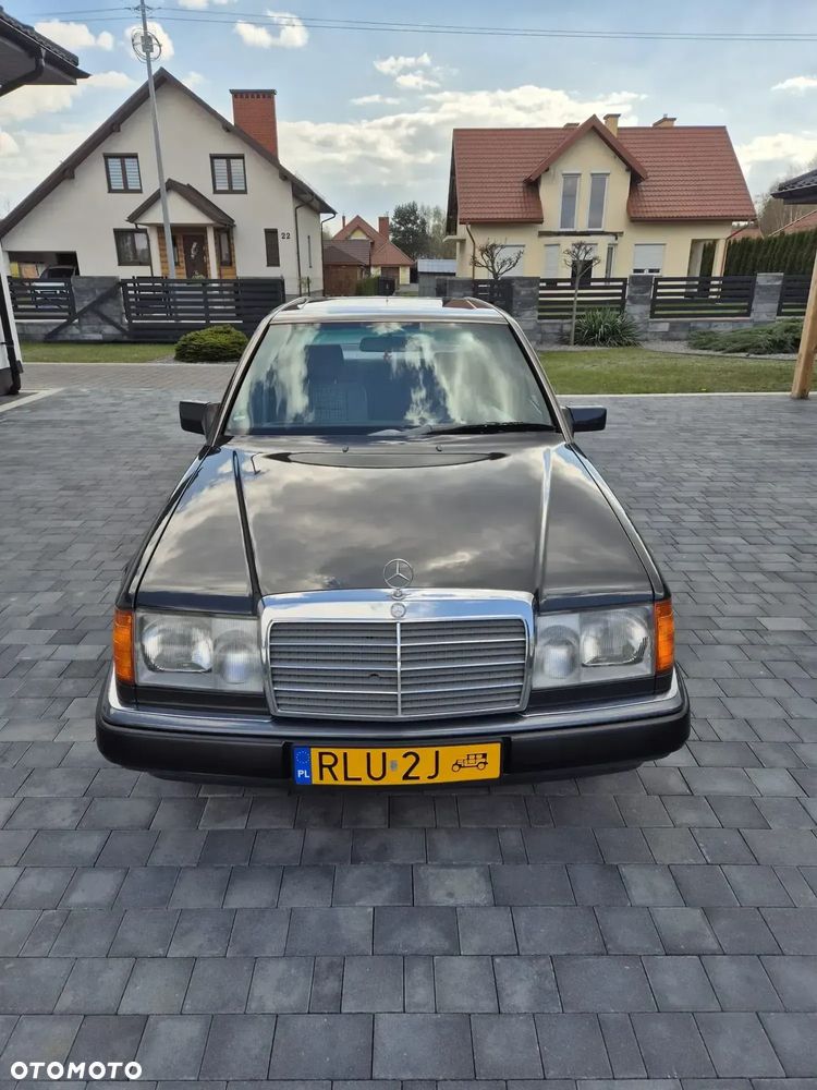 Mercedes-Benz W124 (1984-1993) - 1