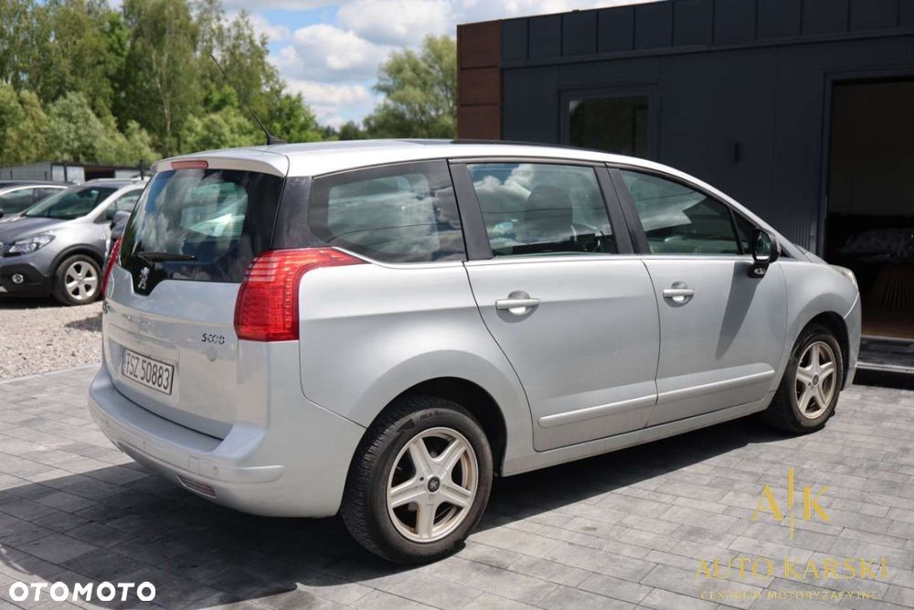 Peugeot 5008 - 15