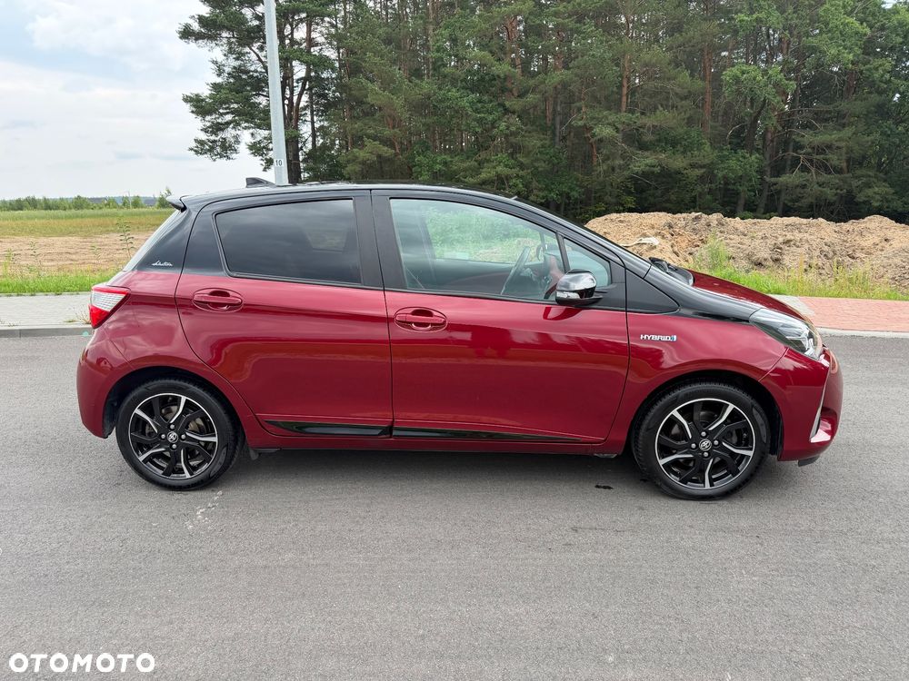 Toyota Yaris - 12