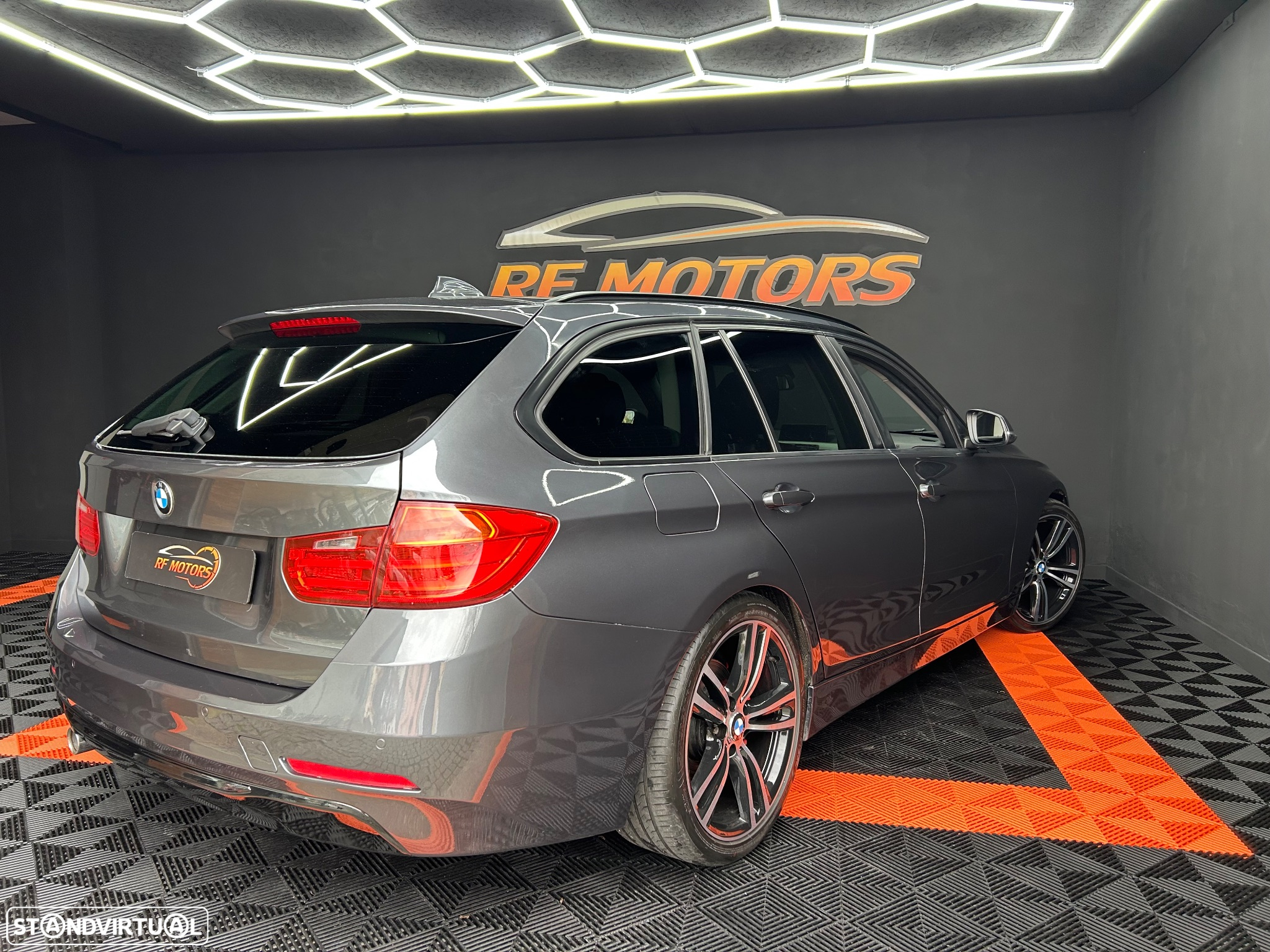 BMW 320 d Touring Auto Line Sport - 25
