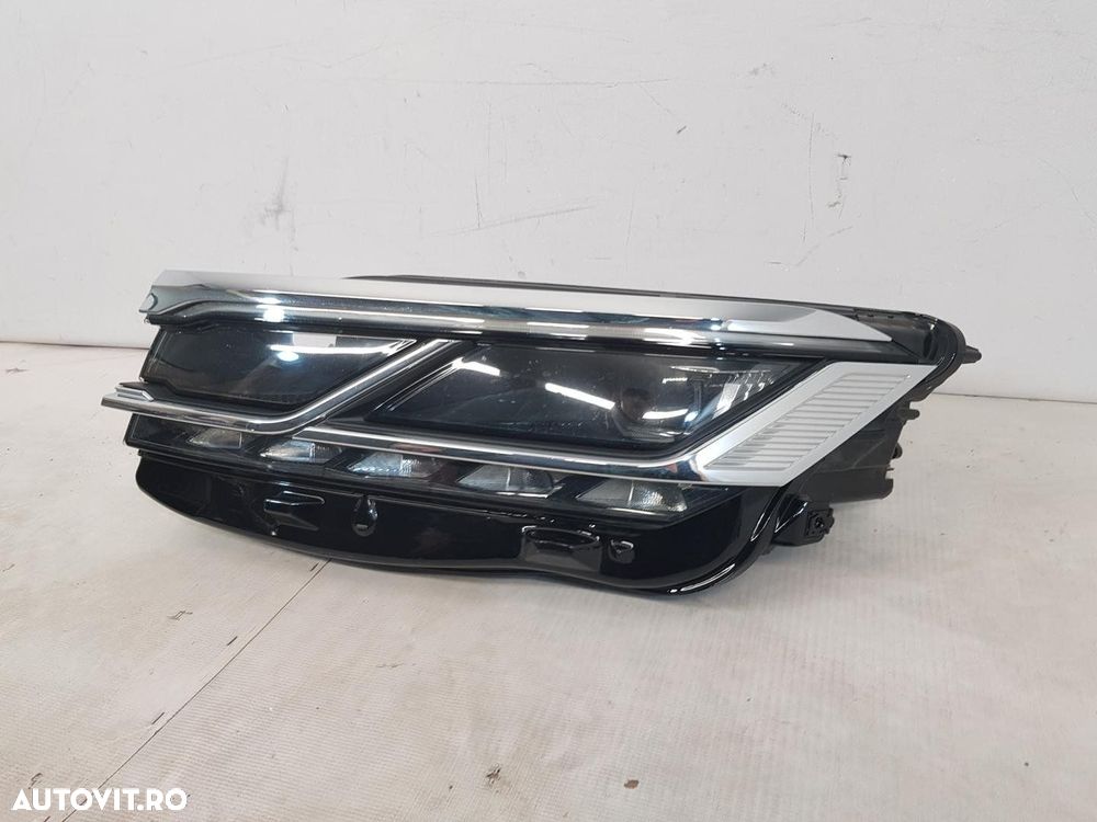 Far stanga full led VW Touareg dupa 2018 - 3