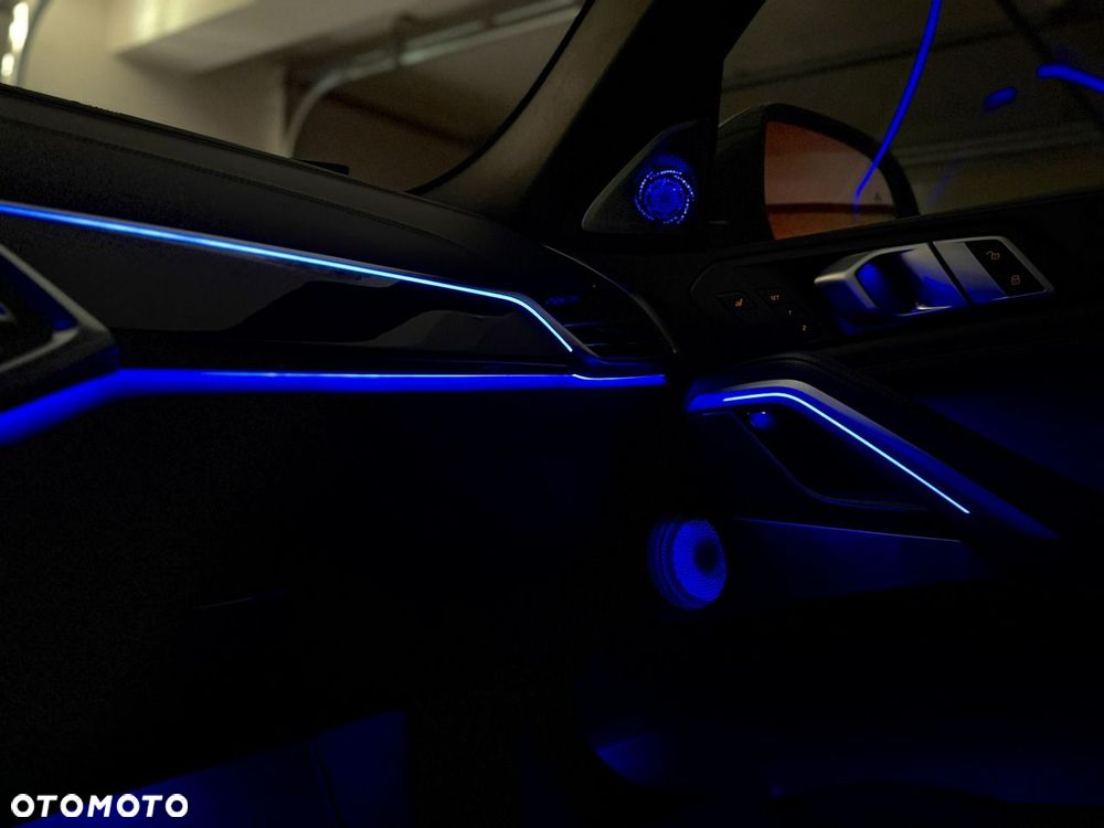 BMW X6 - 24