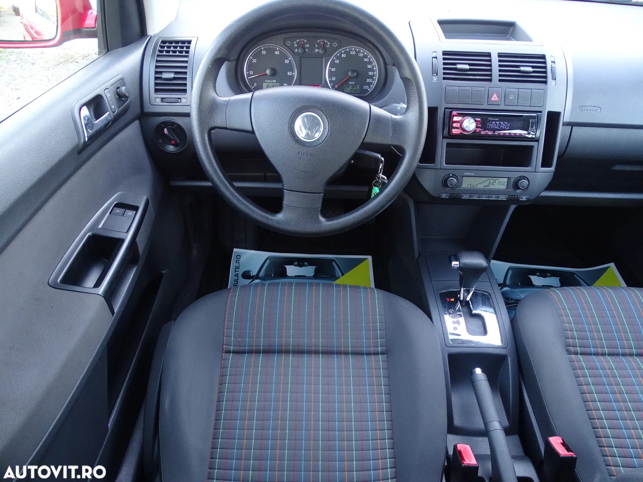 Volkswagen Polo 1.6 Automatik Sportline - 6