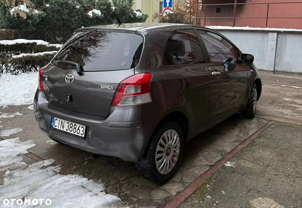 Toyota Yaris 1.33 Prestige - 6