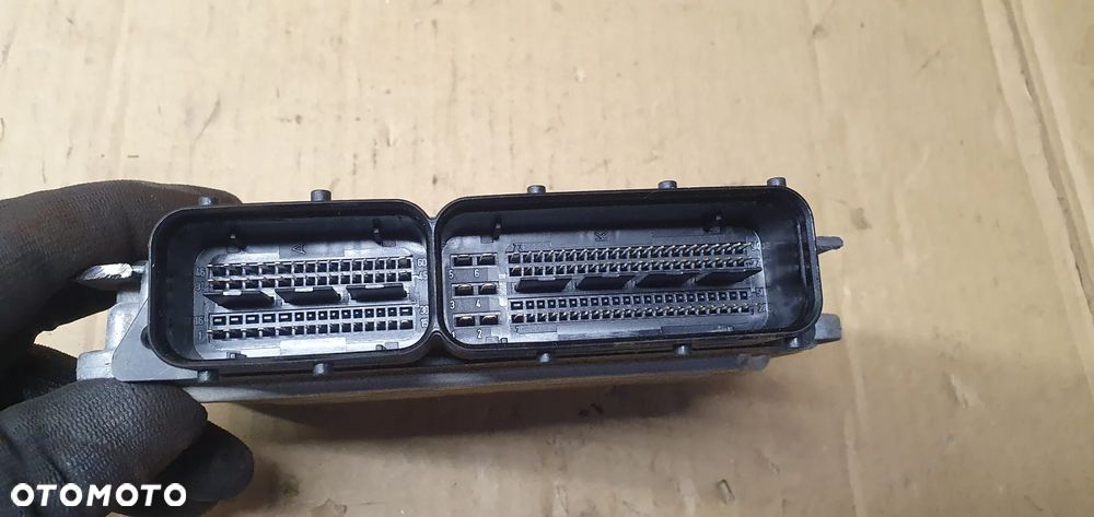 Komputer sterownik silnika VW Passat B6 03C906022AJ - 3