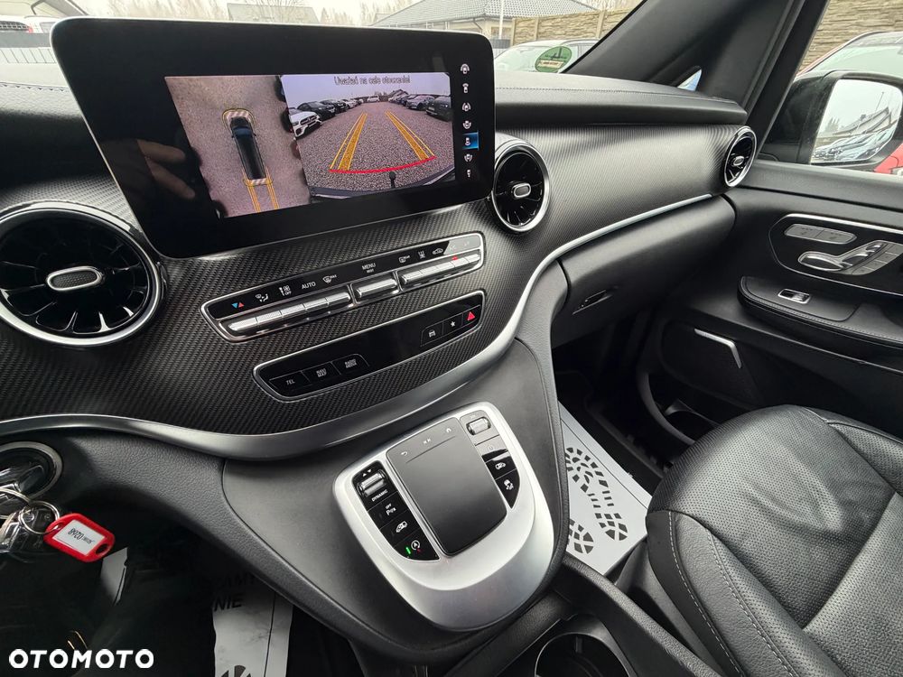 Mercedes-Benz Klasa V 300 d Extralang 4Matic 9G-TRONIC Avantgarde Edition - 37