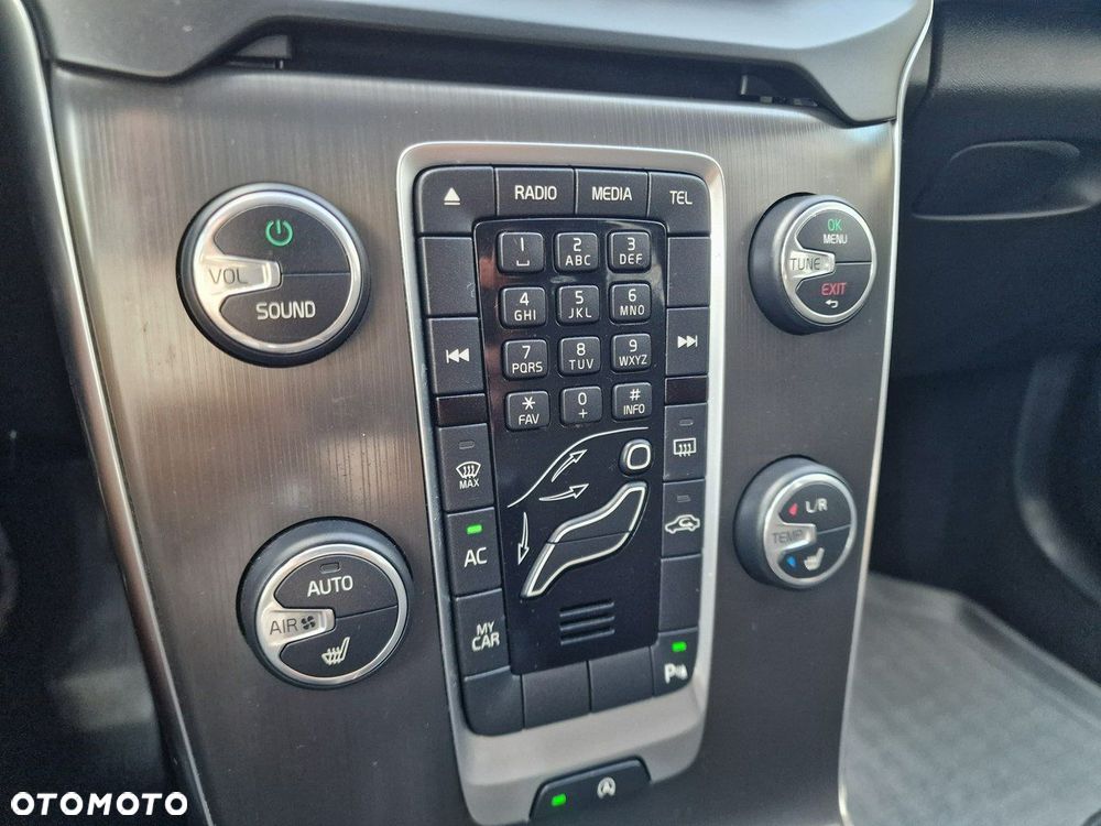 Volvo V40 D2 You - 26