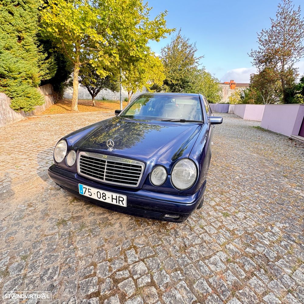 Mercedes-Benz E 290 TD Avantgarde - 2