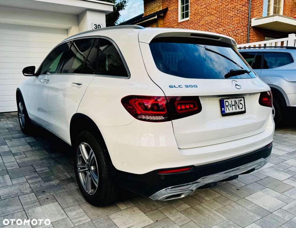 Mercedes-Benz GLC - 4