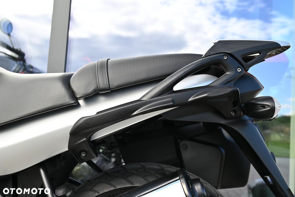 BMW R - 16