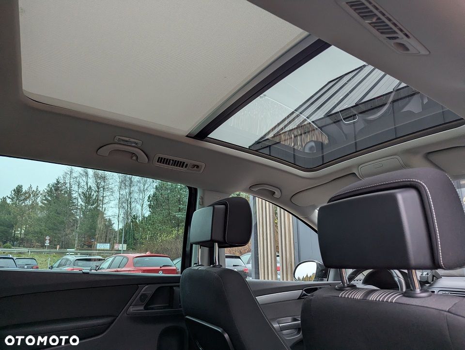 Volkswagen Sharan 2.0 TDI DSG Blue Motion Match - 17