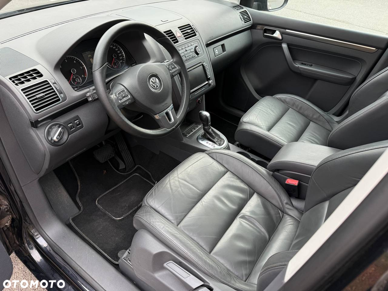 Volkswagen Touran 2.0 TDI DPF DSG Highline - 18
