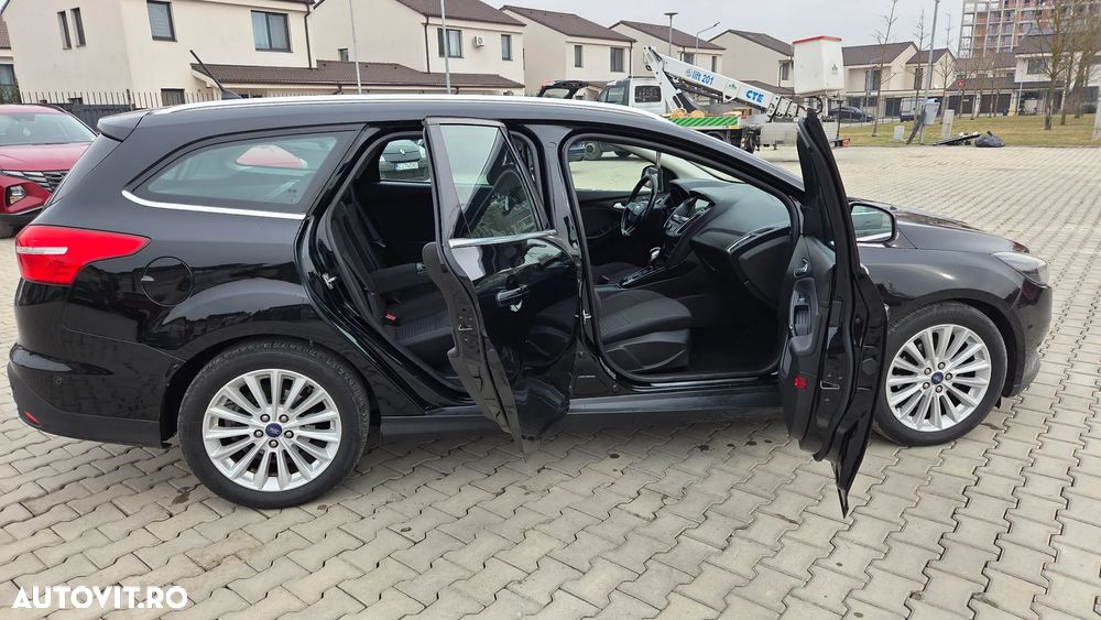 Ford Focus 1.5 EcoBlue Start-Stopp-System Aut. TITANIUM - 17