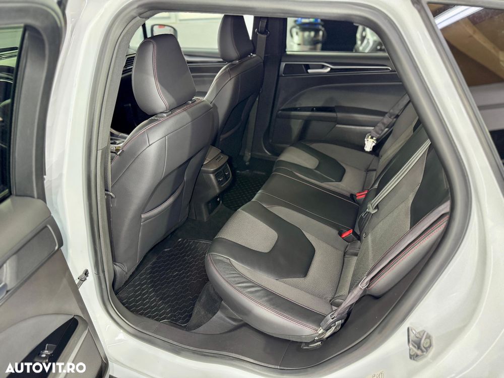 Ford Mondeo 2.0 TDCi Powershift AWD ST Line High - 8