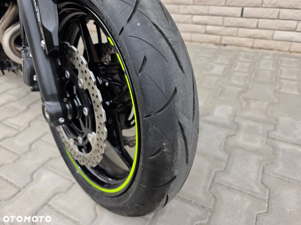 Kawasaki Z 650 - 12
