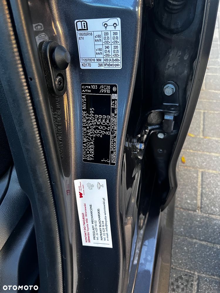 Toyota Yaris - 33