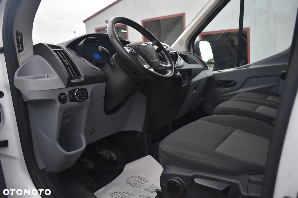 Ford Transit - 18