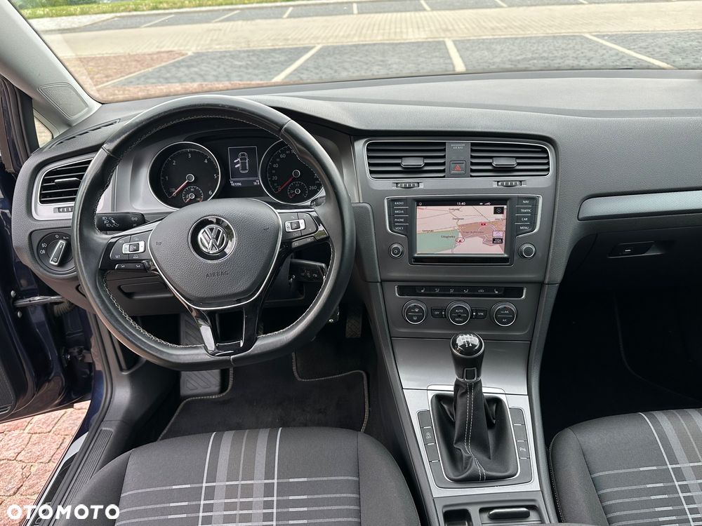 Volkswagen Golf 1.6 TDI BlueMotion Technology Lounge - 6