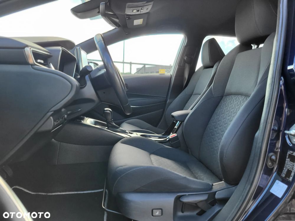 Toyota Corolla - 17