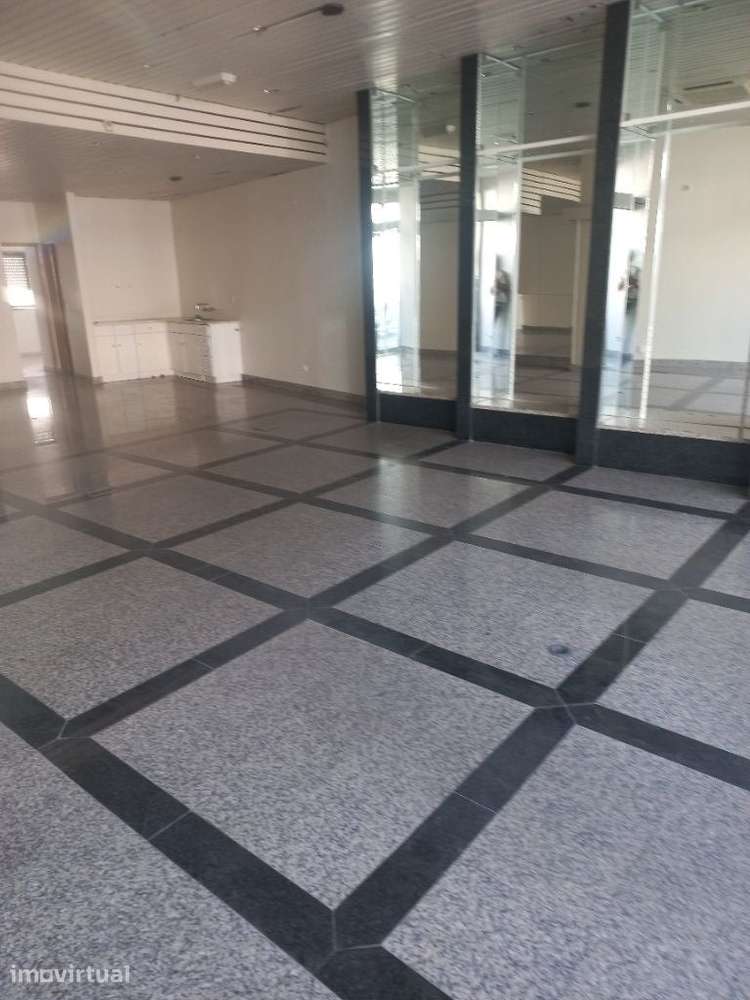 Imóvel Comercial 130 m2 para Arrendar em Montijo - Grande imagem: 3/5
