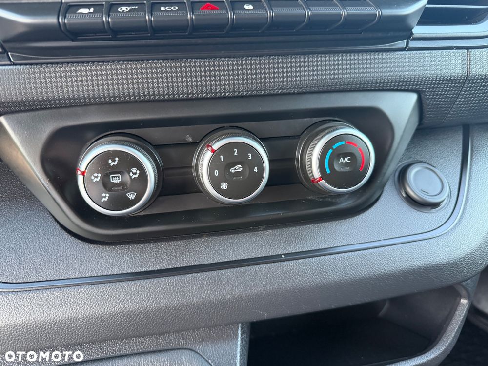 Renault Trafic - 33
