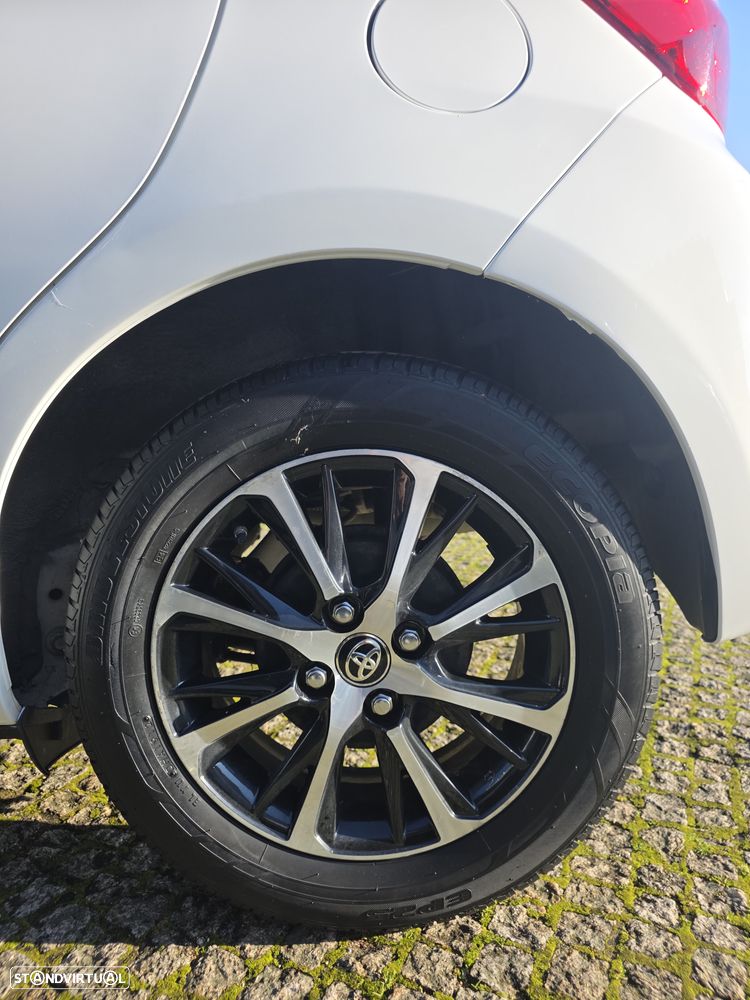 Toyota Yaris 1.0 VVT-i Comfort - 4