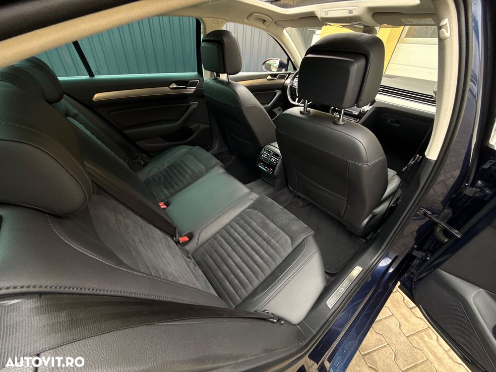 Volkswagen Passat 2.0 TDI DSG 4Motion Highline - 12