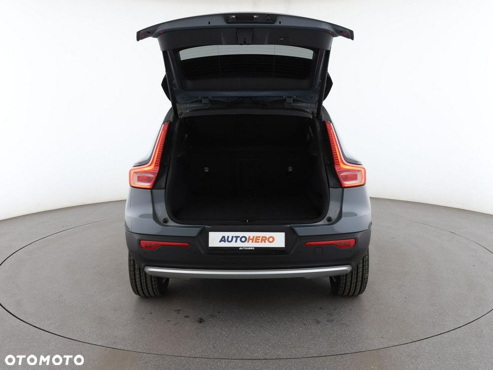 Volvo XC 40 T3 Momentum Pro - 20