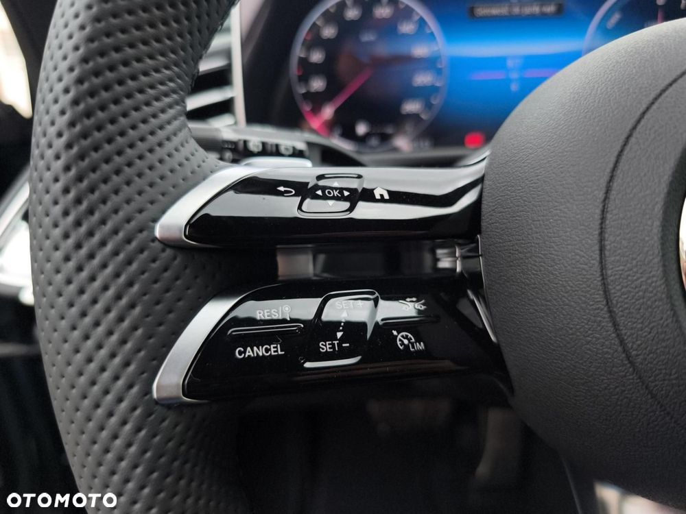 Mercedes-Benz Klasa E - 17