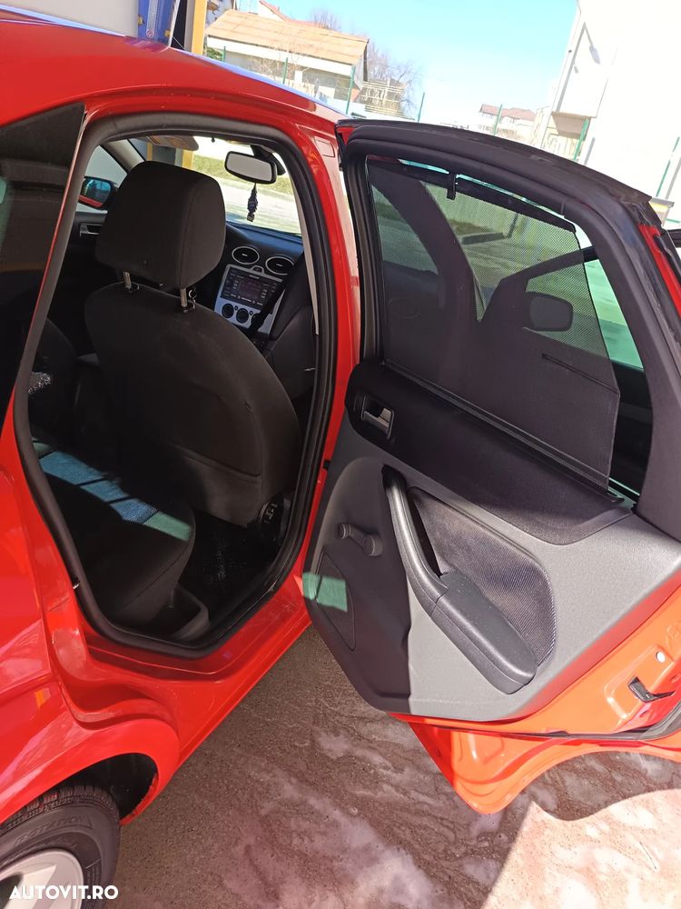 Ford Focus 1.6 TDCi Trend - 11
