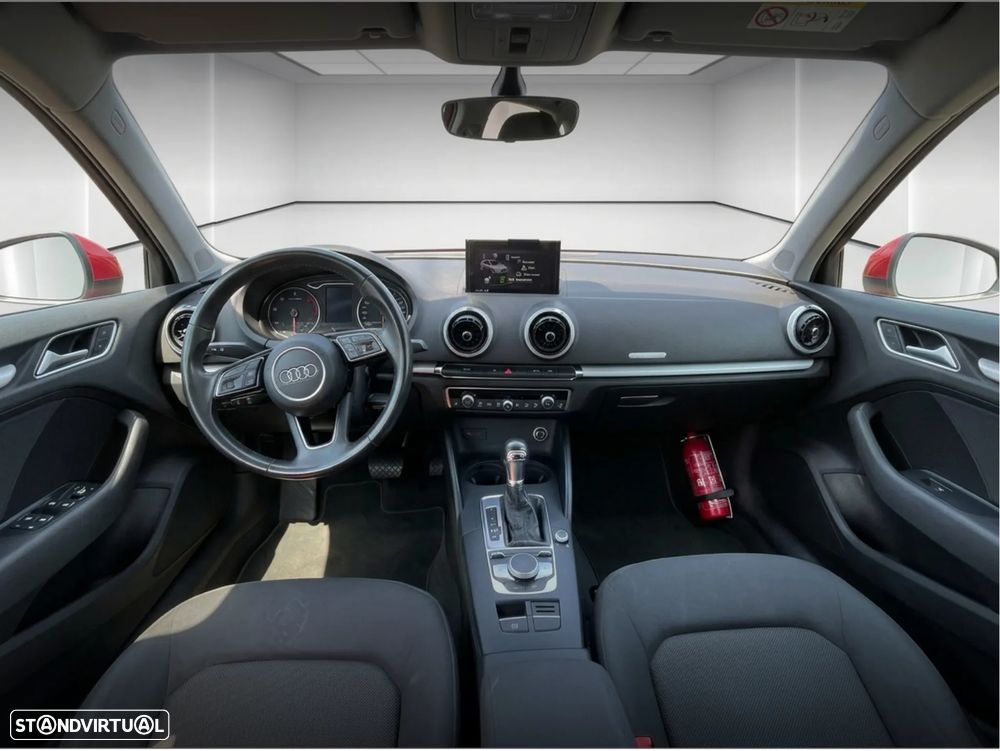 Audi A3 Sportback 1.6 TDI S tronic design - 9