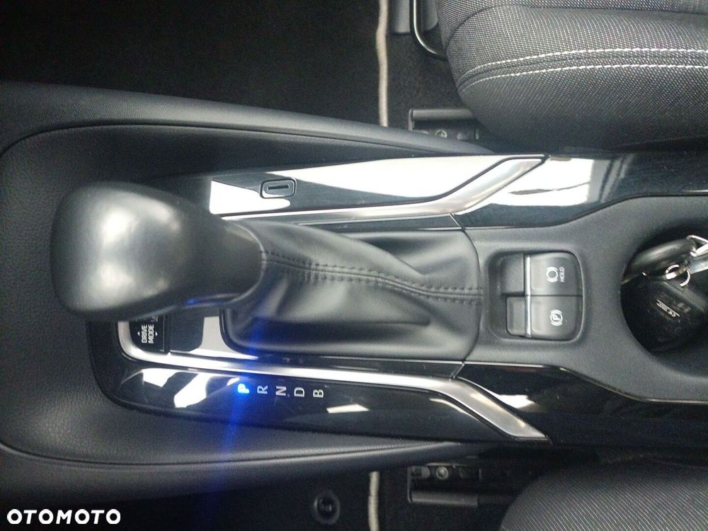 Toyota Corolla 1.8 Hybrid Comfort - 22