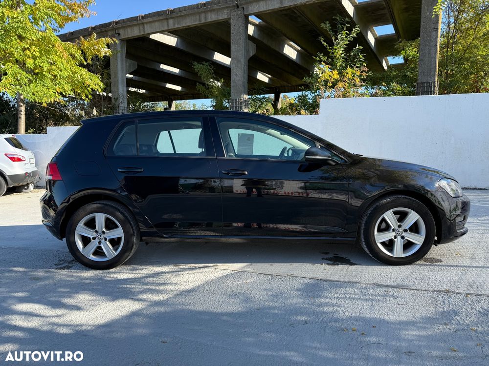 Volkswagen Golf 1.6 TDI DPF BMT Highline - 13