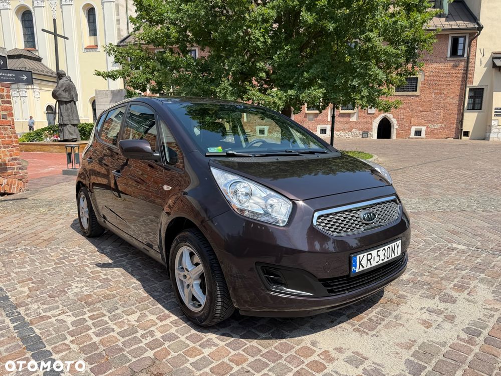 Kia Venga - 29