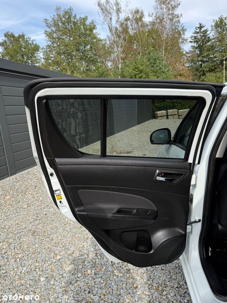 Suzuki Swift 1.2 Dualjet Allgrip Comfort - 14