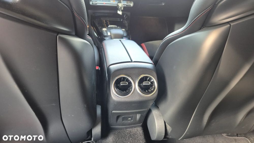 Mercedes-Benz CLA AMG 45 S 4-Matic 8G-DCT - 38