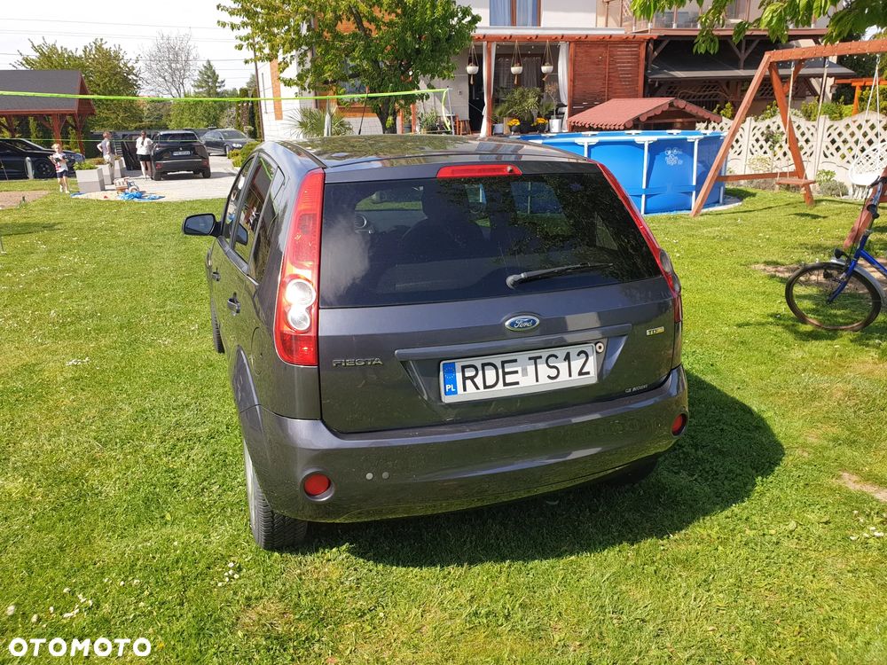Ford Fiesta 1.4 TDCI - 4