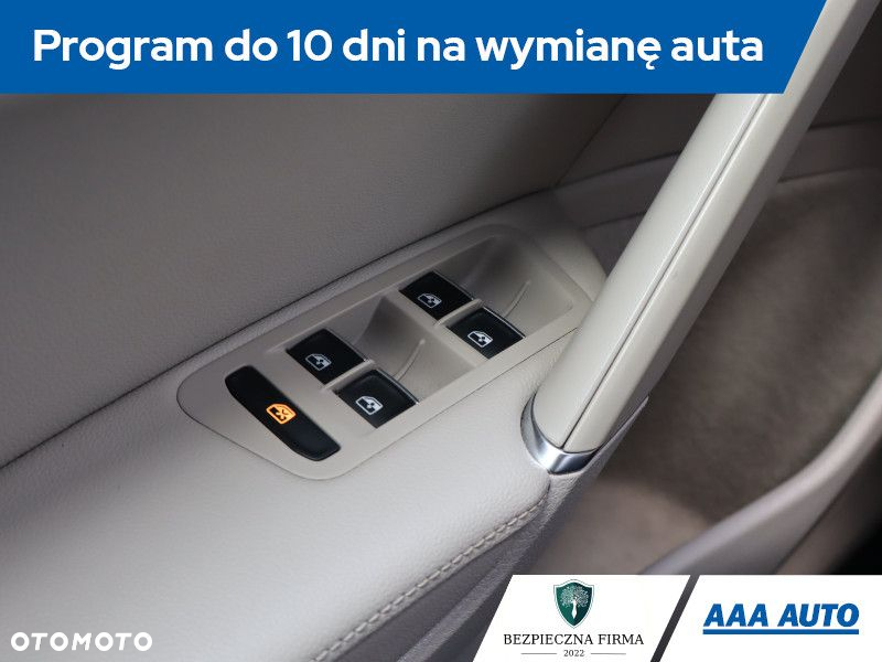 Volkswagen Golf - 19