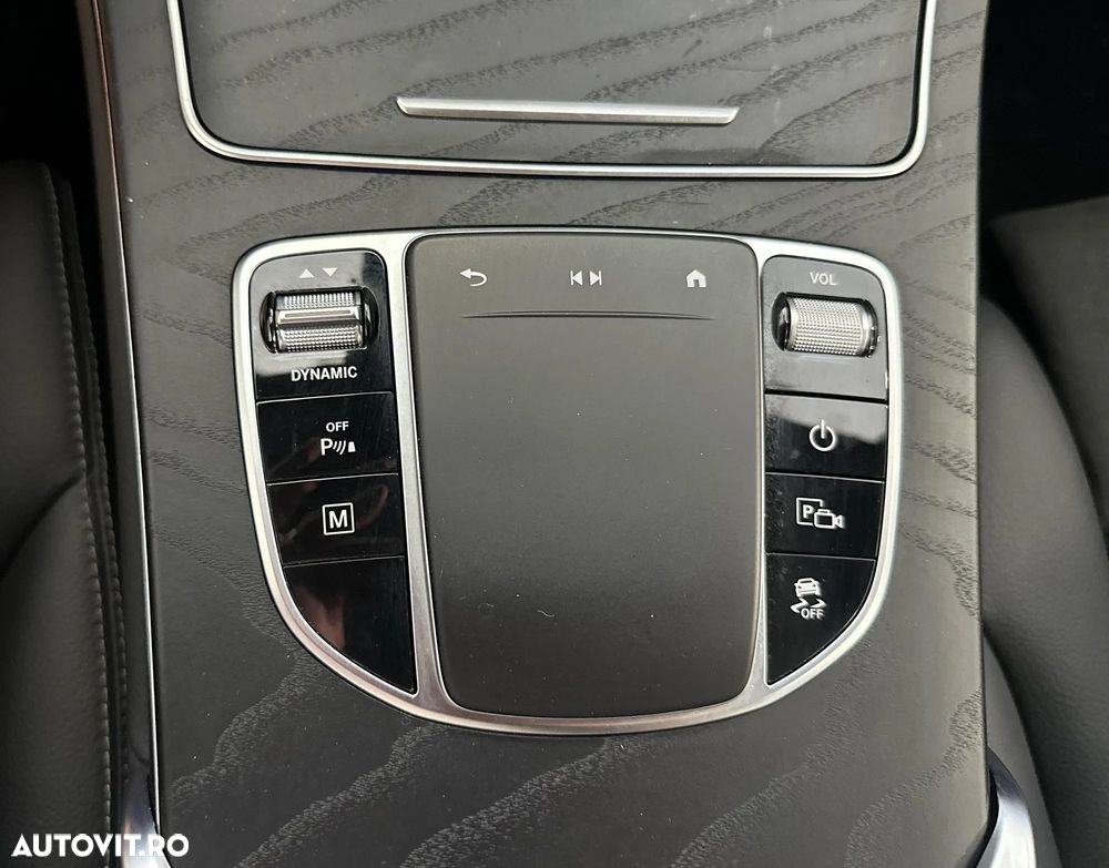 Mercedes-Benz GLC 300 de 4MATIC - 17