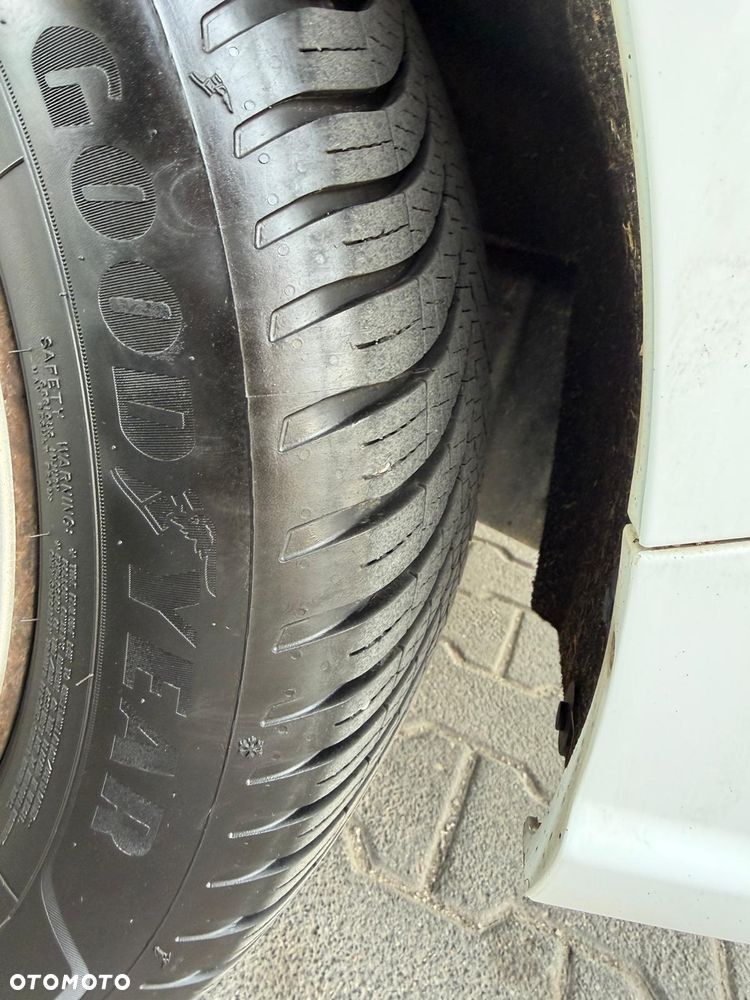 Ford Tourneo Courier 1.0 EcoBoost Trend - 16