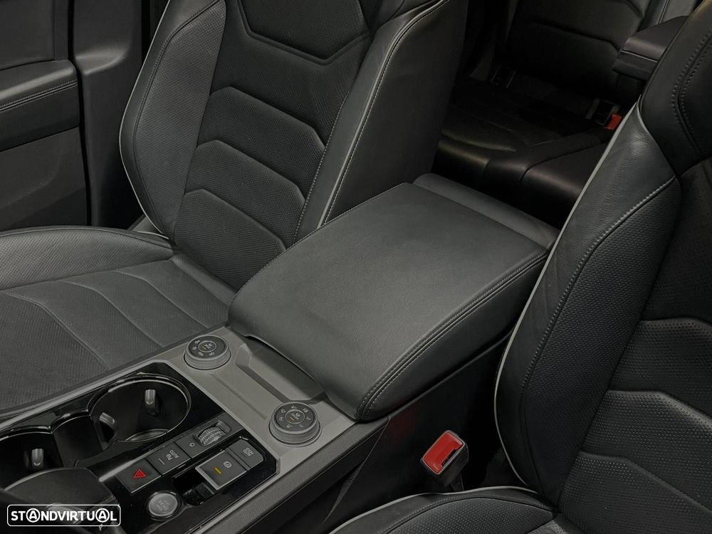 VW Touareg 3.0 TSI e-Hybrid Plus - 26